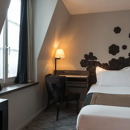 Hotel Les Jardins De La Parigi