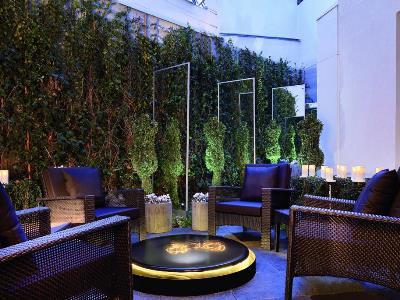 Les Jardins De La Paris